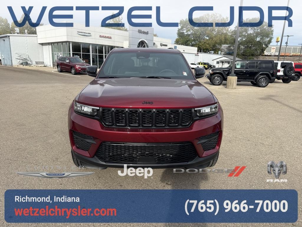new 2025 Jeep Grand Cherokee car, priced at $38,995