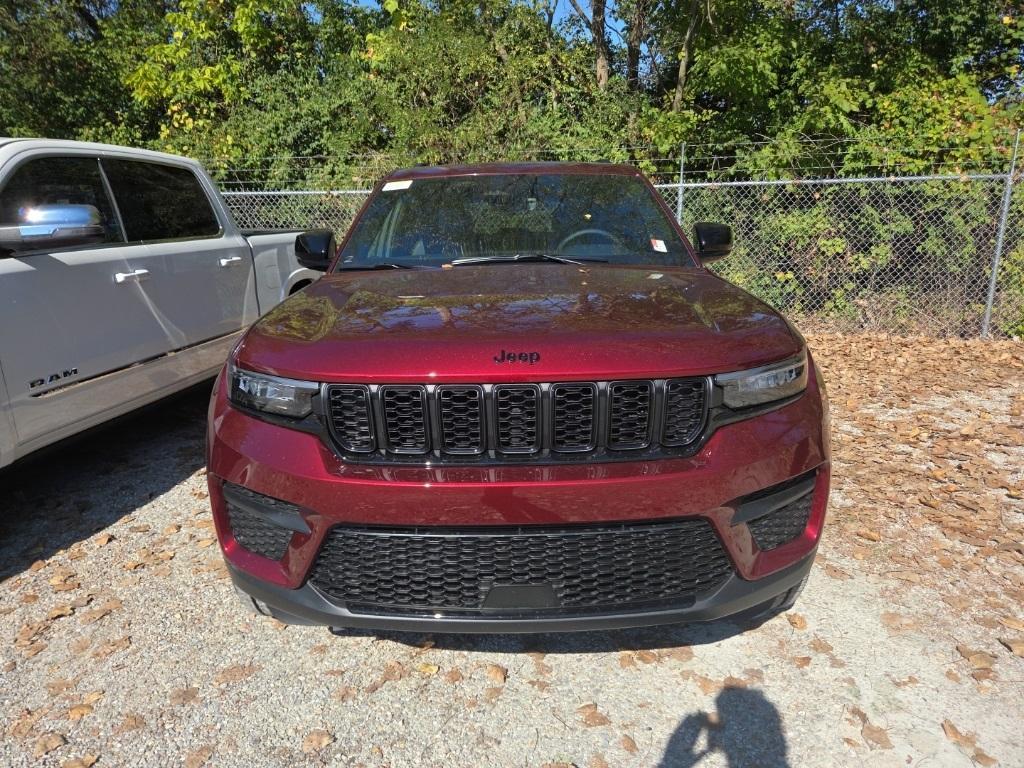 new 2025 Jeep Grand Cherokee car, priced at $48,375