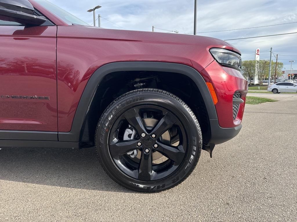 new 2025 Jeep Grand Cherokee car, priced at $46,125