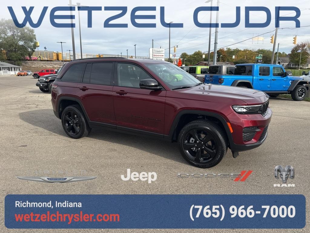 new 2025 Jeep Grand Cherokee car, priced at $38,995