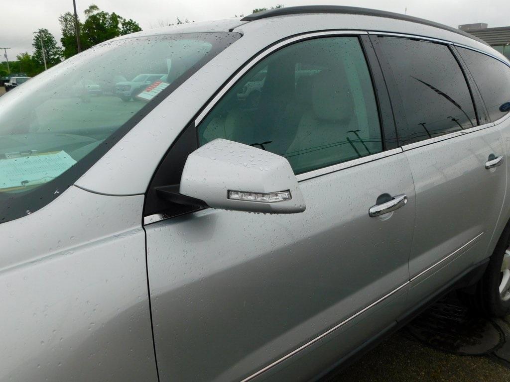 used 2015 Chevrolet Traverse car, priced at $15,995