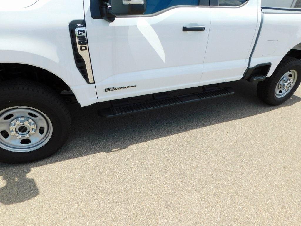 new 2024 Ford F-350 car, priced at $58,737