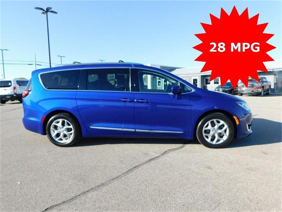 used 2019 Chrysler Pacifica car, priced at $19,990