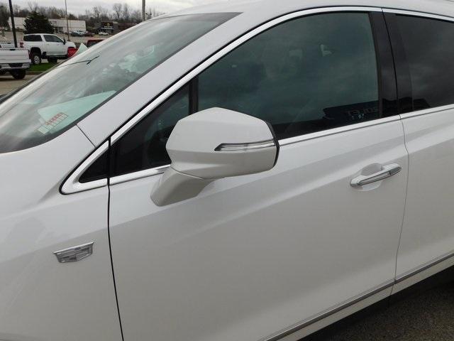 used 2022 Cadillac XT5 car, priced at $31,488