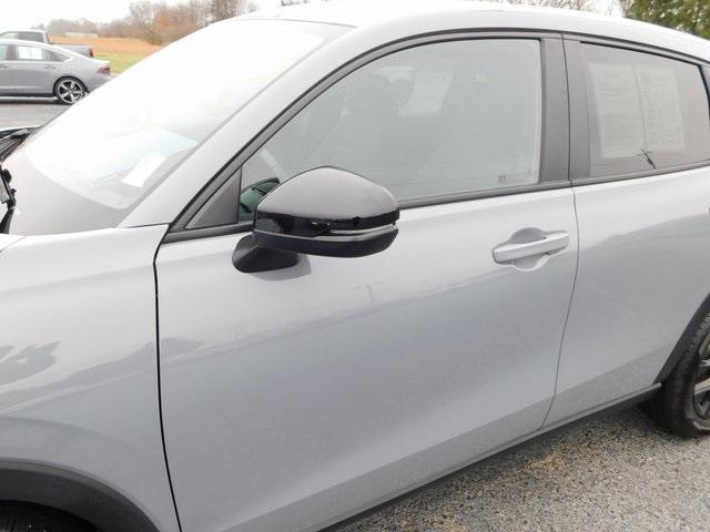 used 2025 Honda HR-V car, priced at $27,750