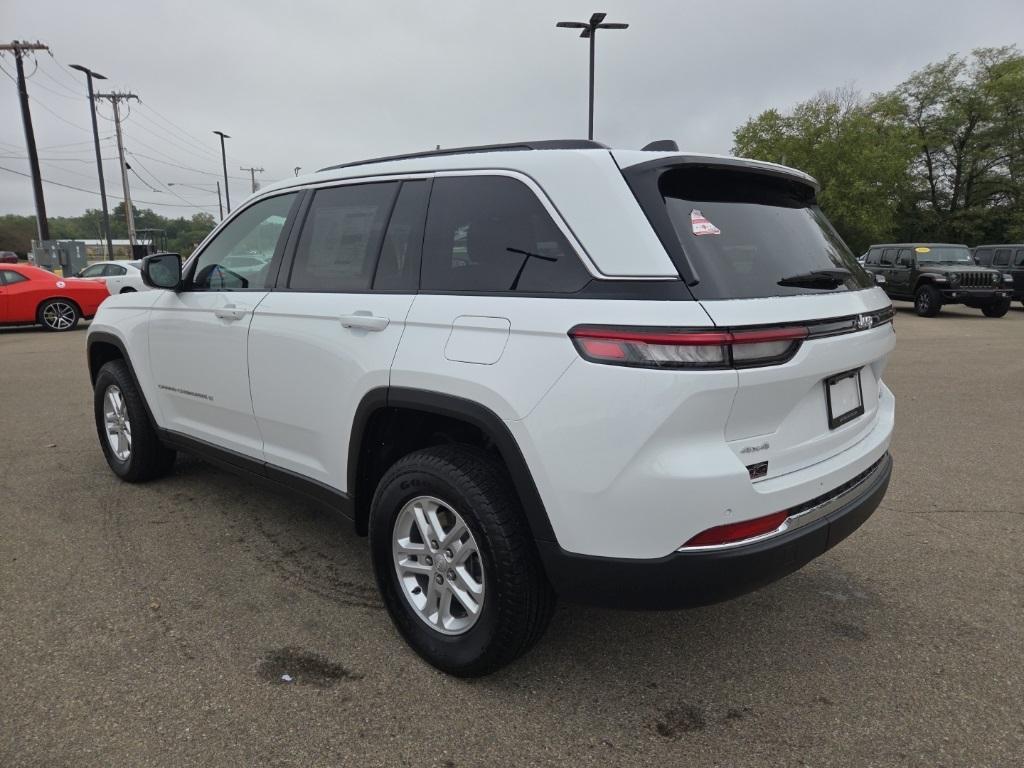 new 2025 Jeep Grand Cherokee car, priced at $35,995