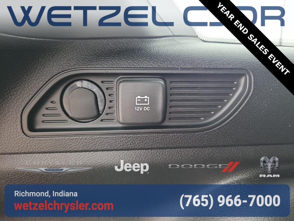 new 2025 Jeep Grand Cherokee car, priced at $34,465