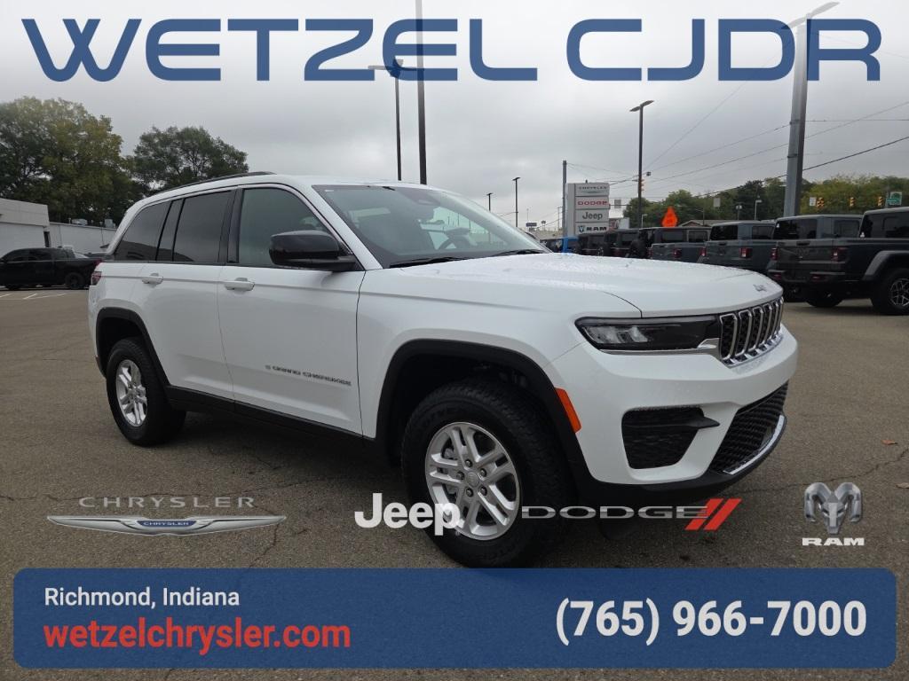 new 2025 Jeep Grand Cherokee car, priced at $35,995