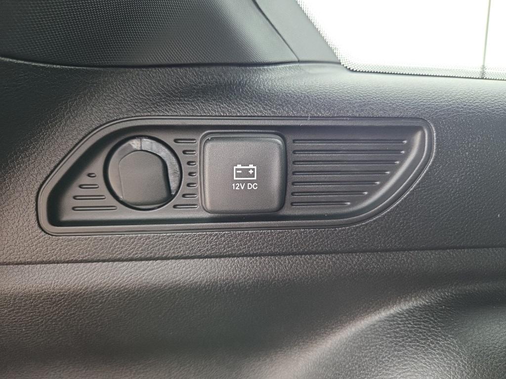 new 2025 Jeep Grand Cherokee car, priced at $35,995
