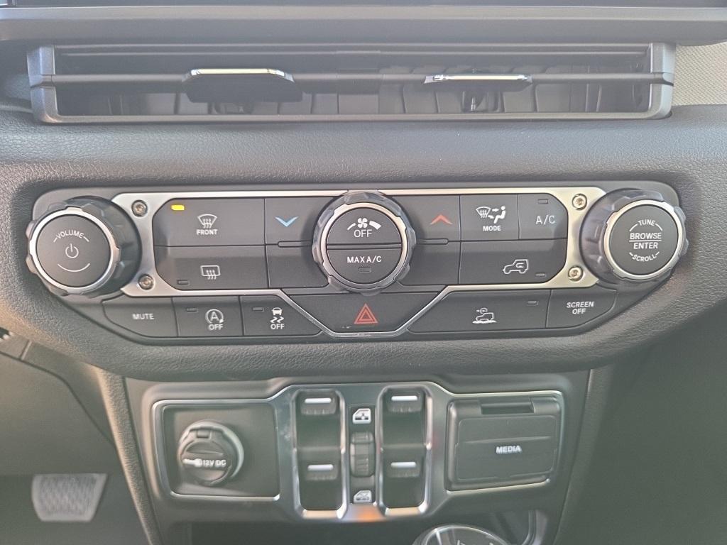 new 2026 Jeep Wrangler car, priced at $44,495