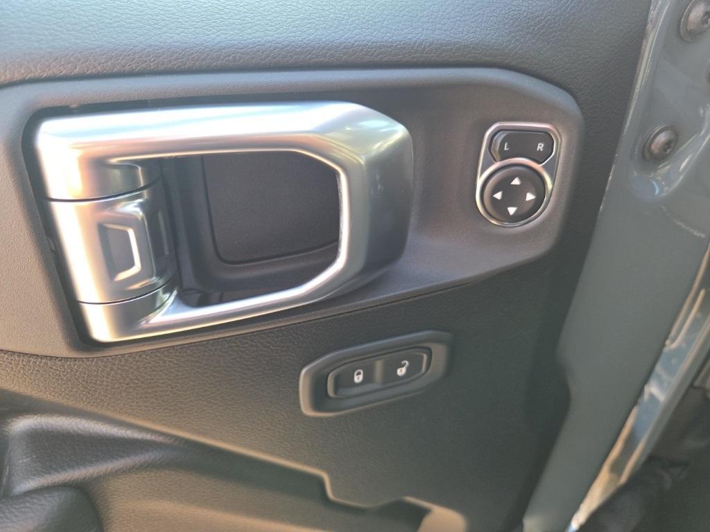 new 2026 Jeep Wrangler car, priced at $44,495