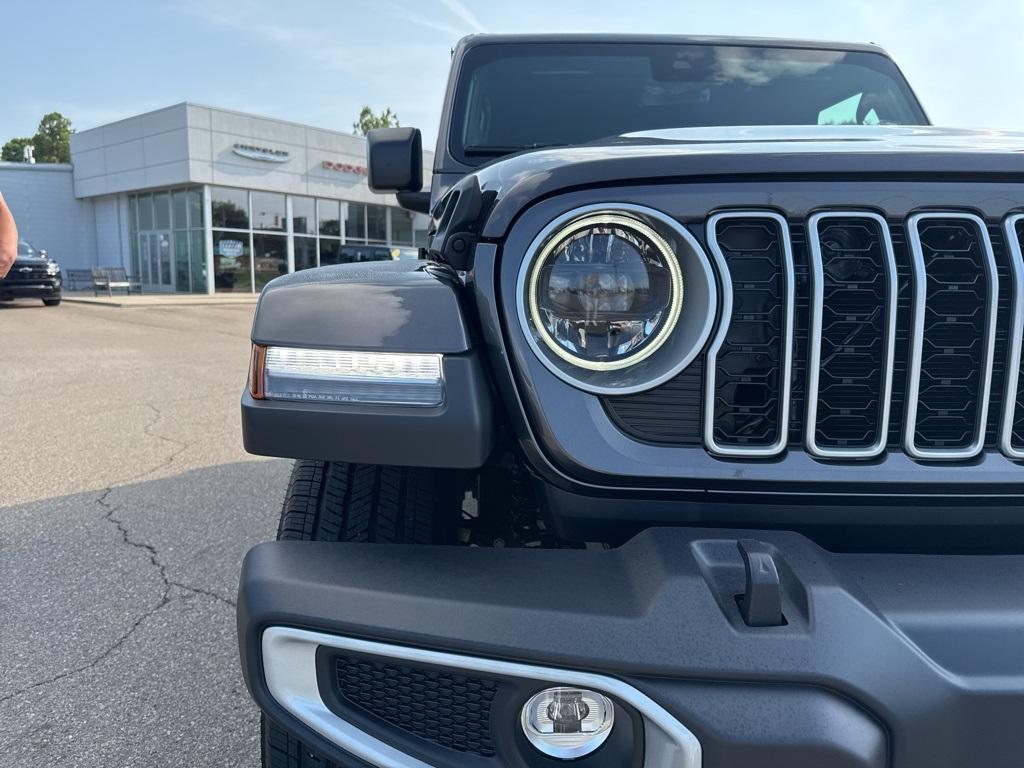 new 2025 Jeep Wrangler car, priced at $54,720