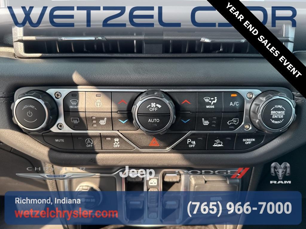 new 2025 Jeep Wrangler car, priced at $45,995