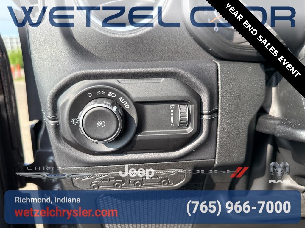 new 2025 Jeep Wrangler car, priced at $45,995