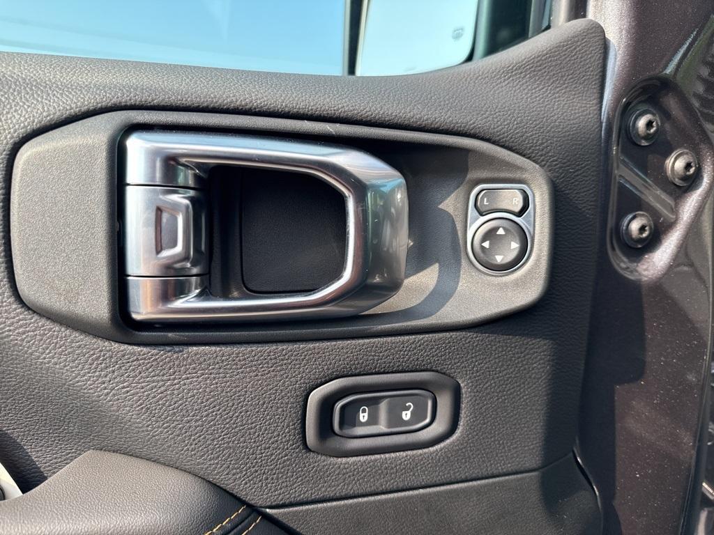 new 2025 Jeep Wrangler car, priced at $54,720