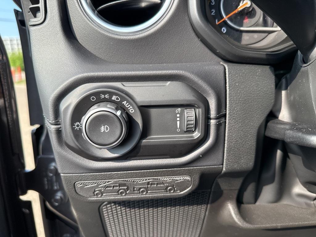 new 2025 Jeep Wrangler car, priced at $54,720
