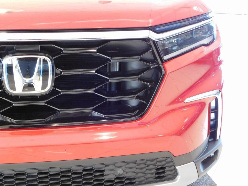 new 2025 Honda Pilot car, priced at $48,803