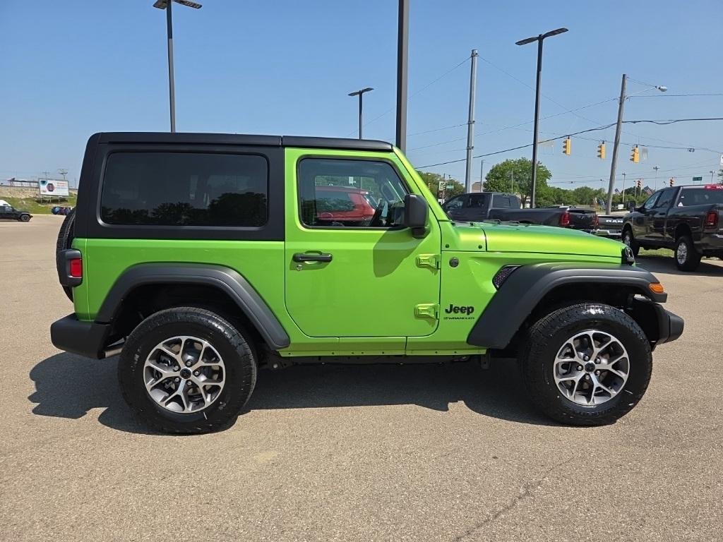 new 2025 Jeep Wrangler car, priced at $37,837