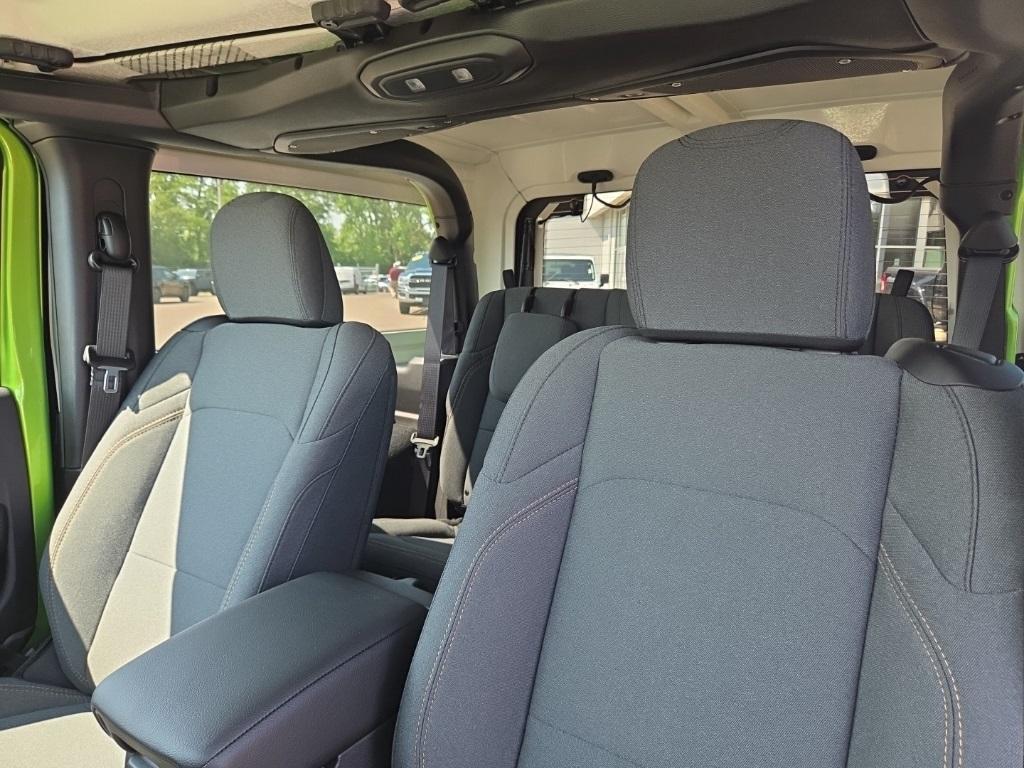 new 2025 Jeep Wrangler car, priced at $37,837