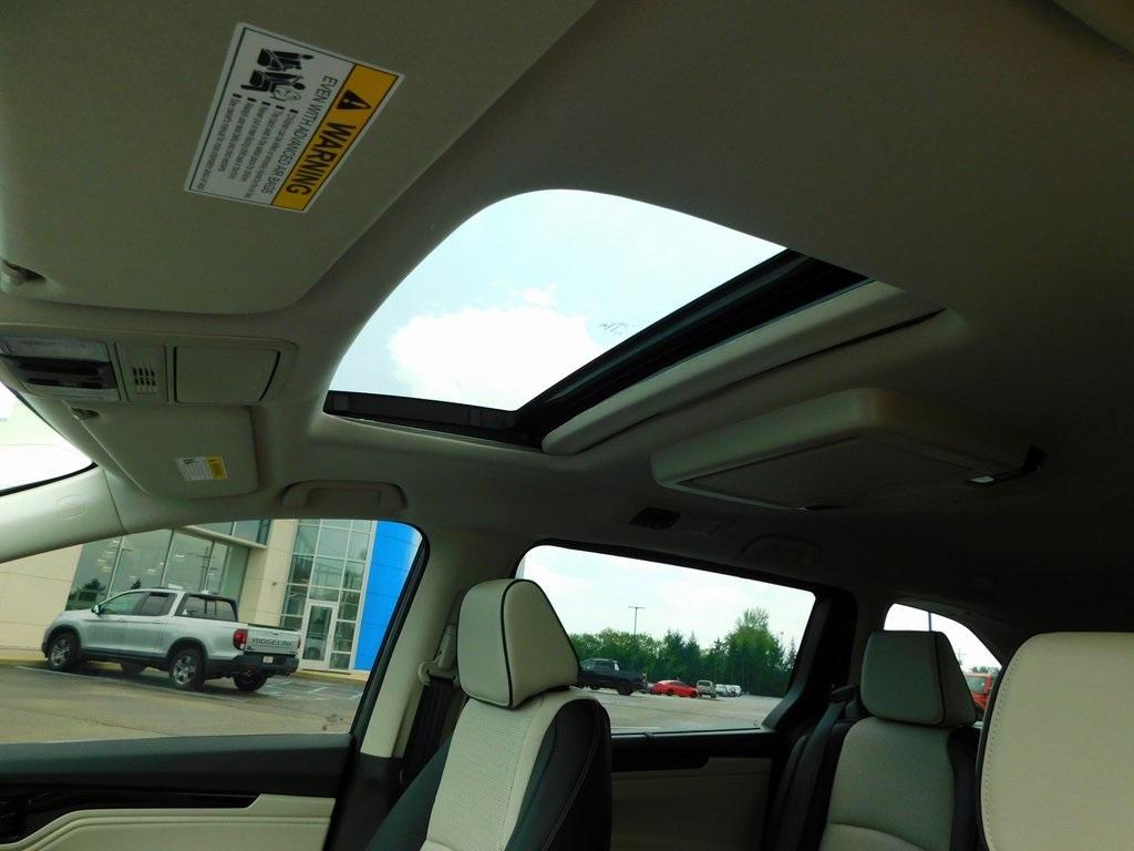 new 2026 Honda Odyssey car, priced at $51,406