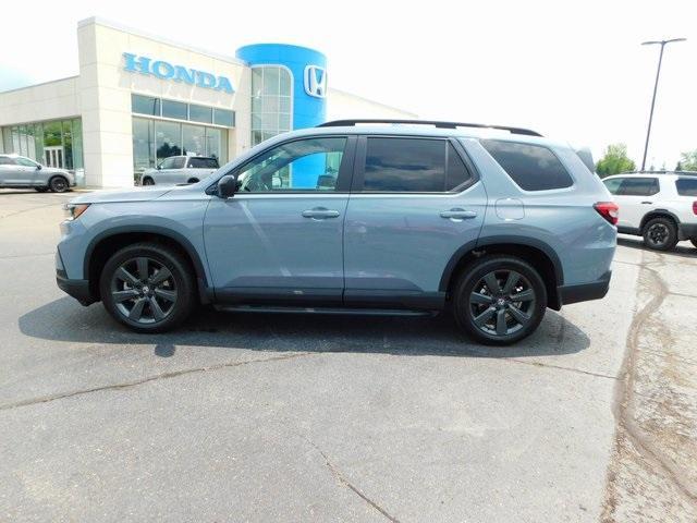 new 2025 Honda Pilot car, priced at $42,988