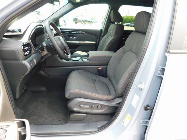 new 2025 Honda Pilot car, priced at $42,988