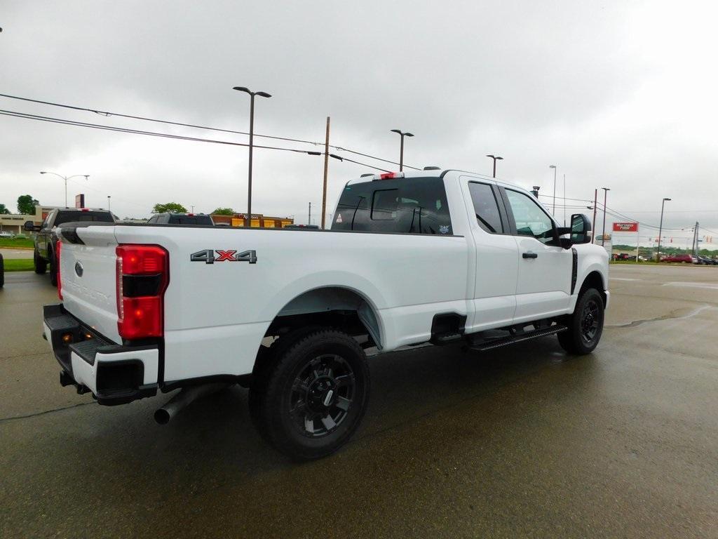 new 2025 Ford F-350 car, priced at $58,972