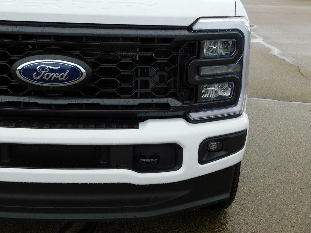 new 2025 Ford F-350 car, priced at $58,972