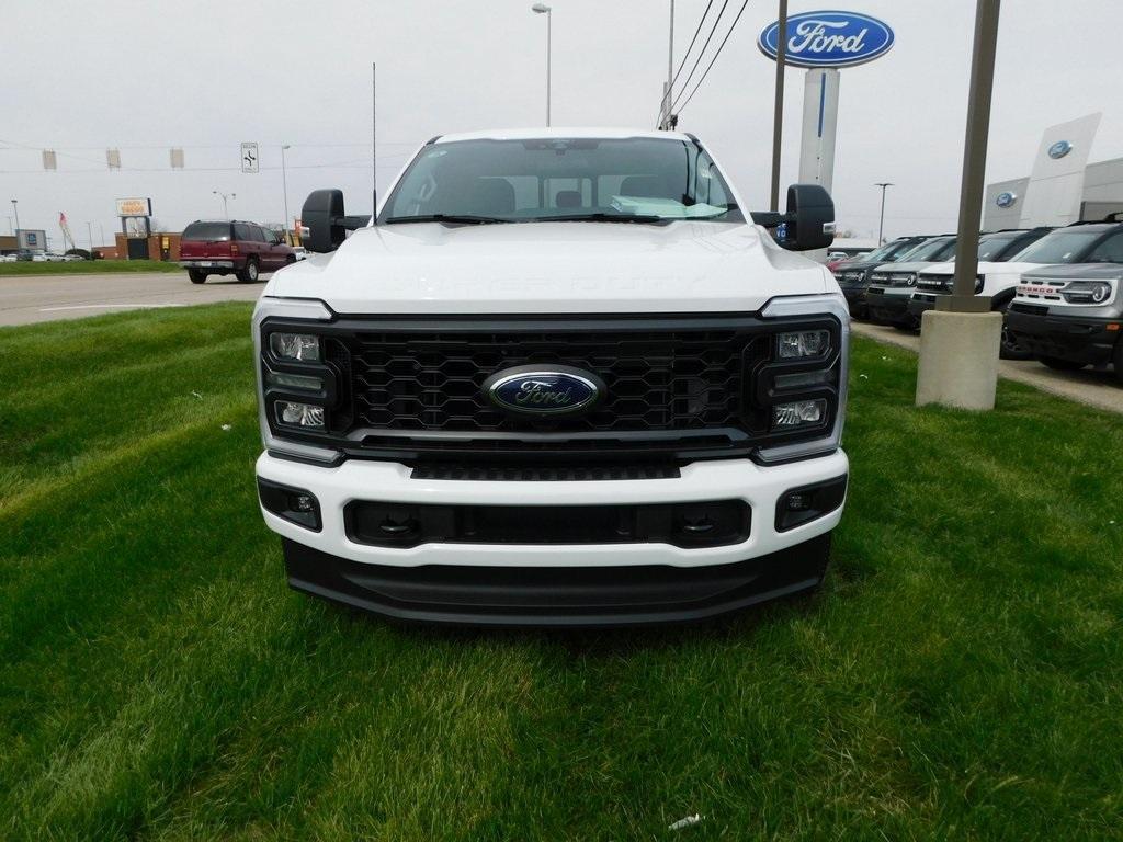new 2025 Ford F-350 car, priced at $63,075