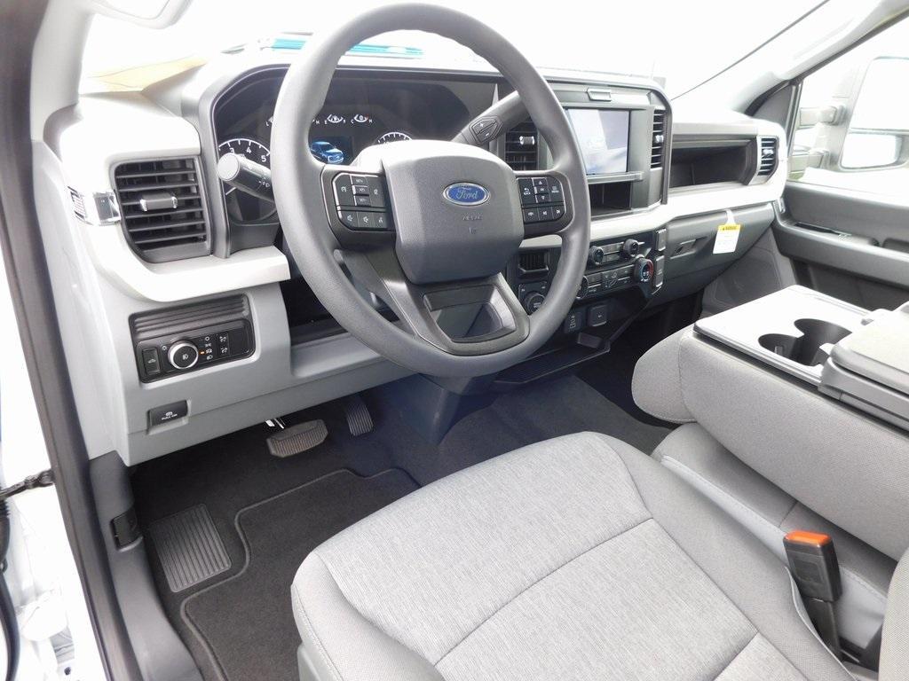 new 2025 Ford F-350 car, priced at $63,075