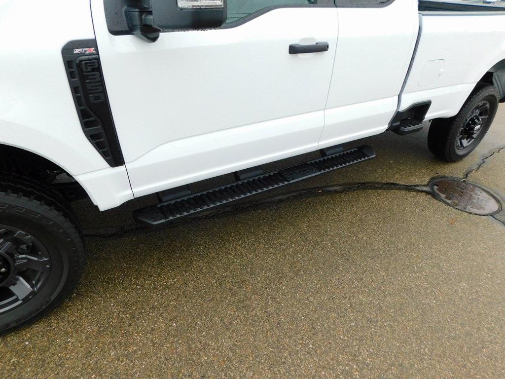 new 2025 Ford F-350 car, priced at $58,972
