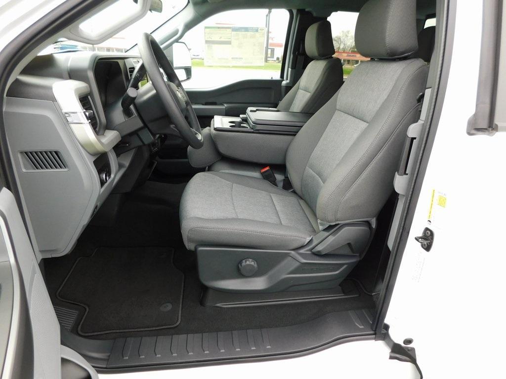 new 2025 Ford F-350 car, priced at $63,075