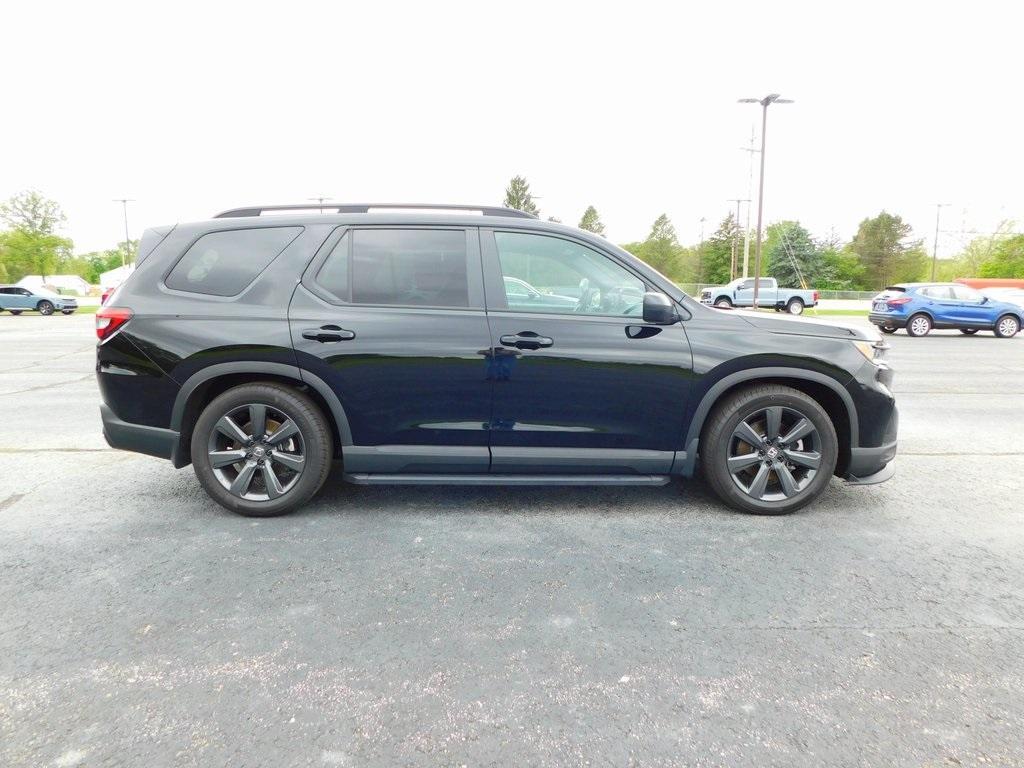 used 2025 Honda Pilot car, priced at $42,745