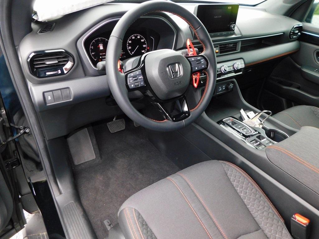 used 2025 Honda Pilot car, priced at $42,745