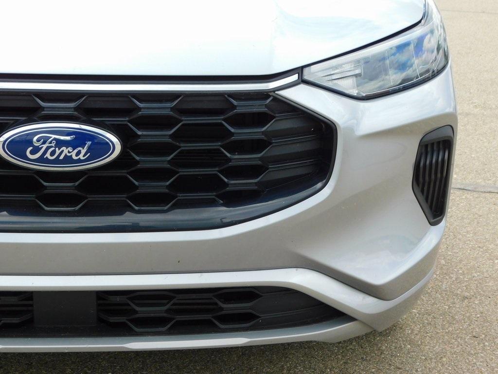 used 2024 Ford Escape car, priced at $22,788