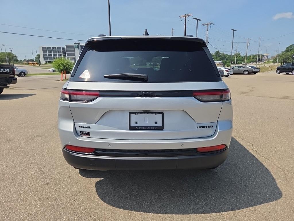 new 2025 Jeep Grand Cherokee car, priced at $45,318