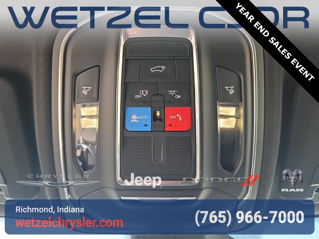 new 2025 Jeep Grand Cherokee car, priced at $40,918