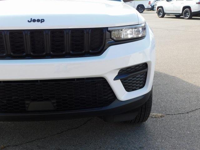 new 2025 Jeep Grand Cherokee car, priced at $43,930