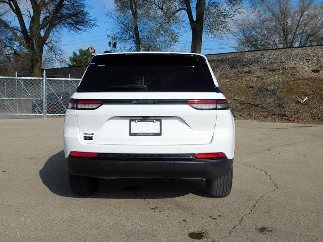 new 2025 Jeep Grand Cherokee car, priced at $43,930