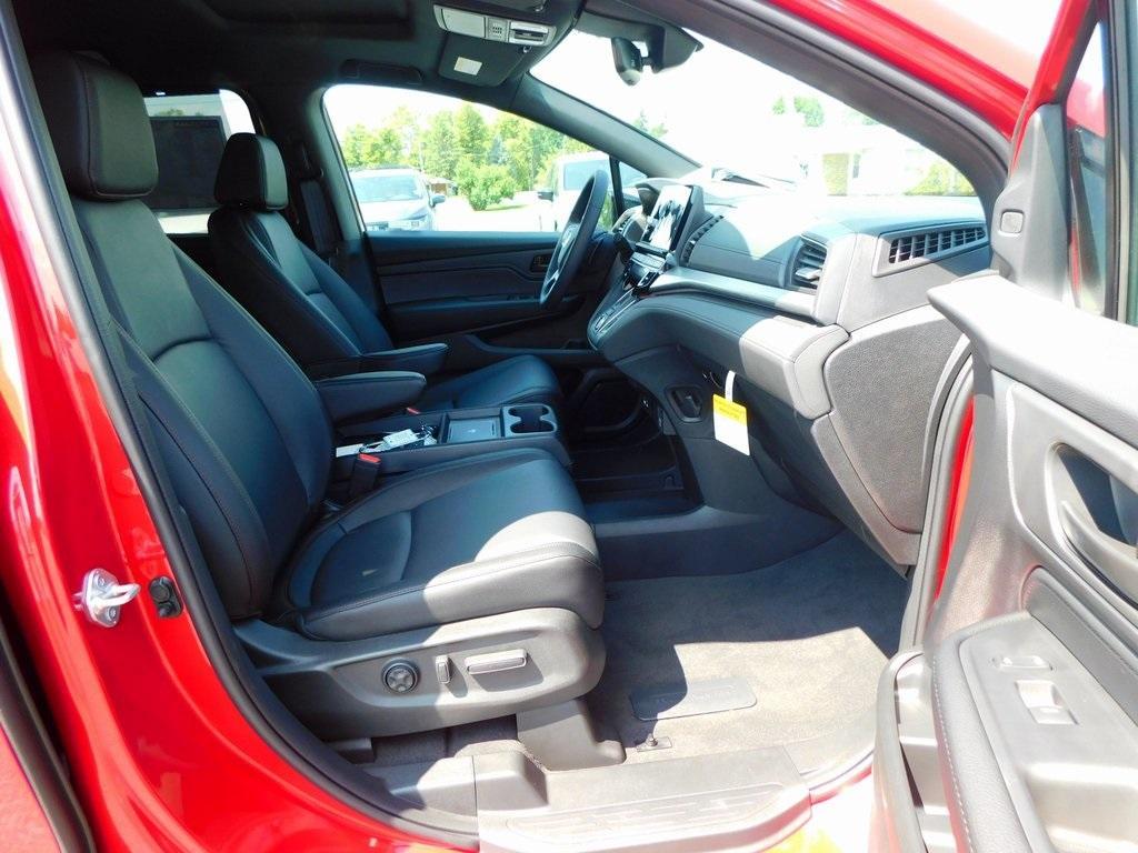 new 2026 Honda Odyssey car, priced at $44,595