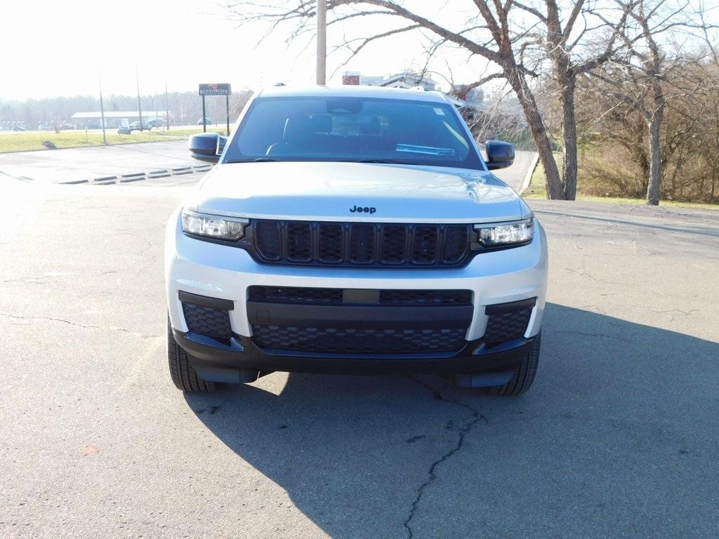 new 2024 Jeep Grand Cherokee L car, priced at $40,750