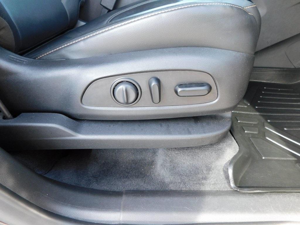 used 2020 Chevrolet Traverse car, priced at $20,990