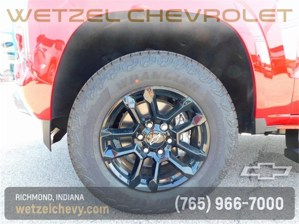 new 2025 Chevrolet Colorado car, priced at $52,850