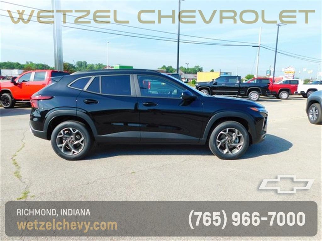 new 2025 Chevrolet Trax car, priced at $25,485