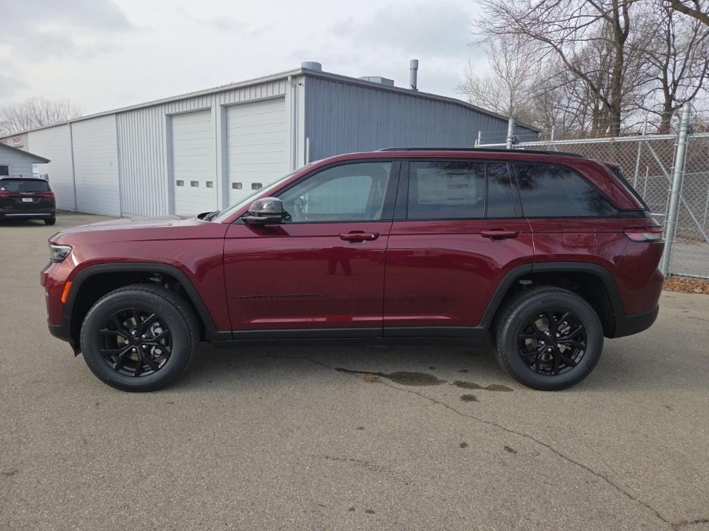 new 2025 Jeep Grand Cherokee car, priced at $39,296
