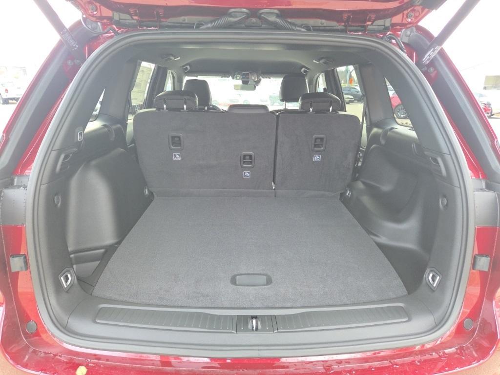 new 2025 Jeep Grand Cherokee car, priced at $39,296