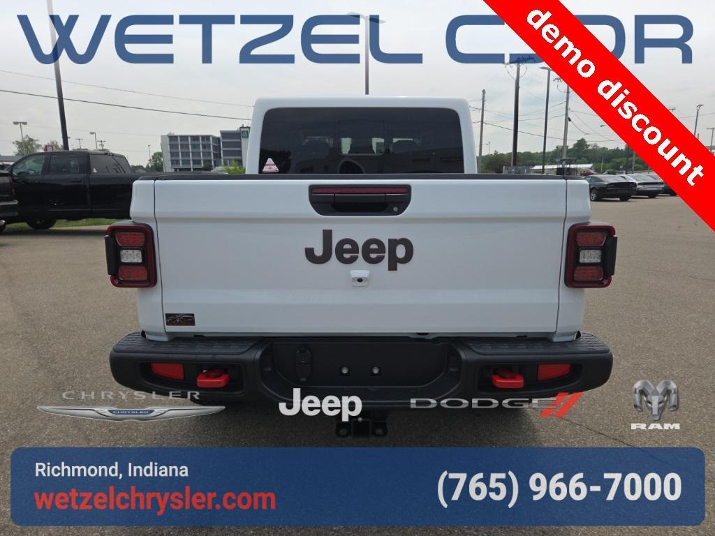 new 2025 Jeep Gladiator car, priced at $47,956