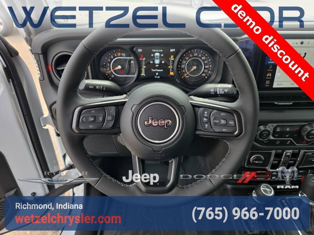 new 2025 Jeep Gladiator car, priced at $47,956