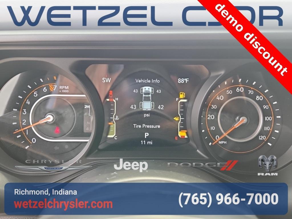 new 2025 Jeep Gladiator car, priced at $47,956