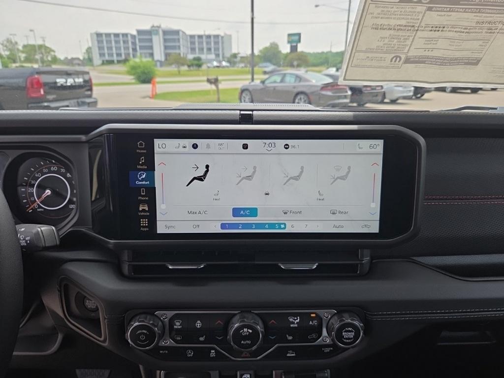 new 2025 Jeep Gladiator car, priced at $52,420